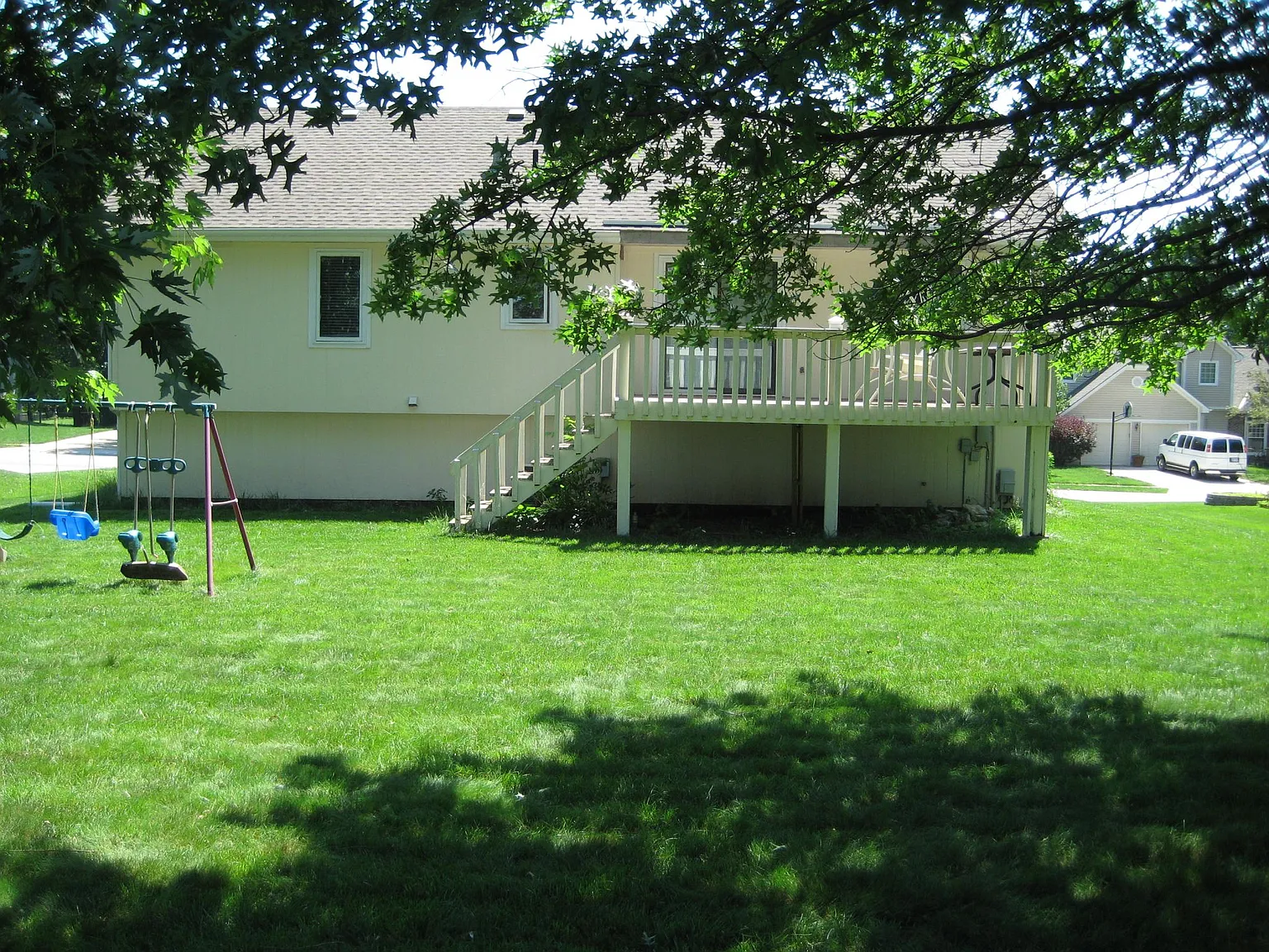 6316 Charlotte St — Photo 3