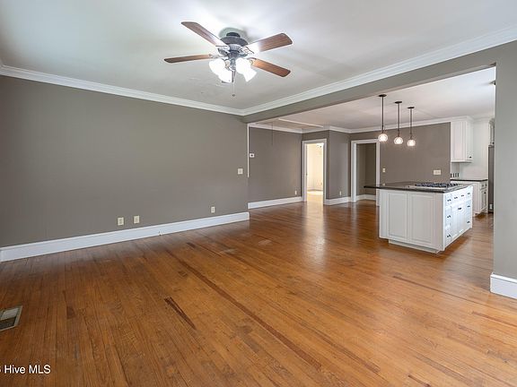 5th image of 508 Stewart Avenue
