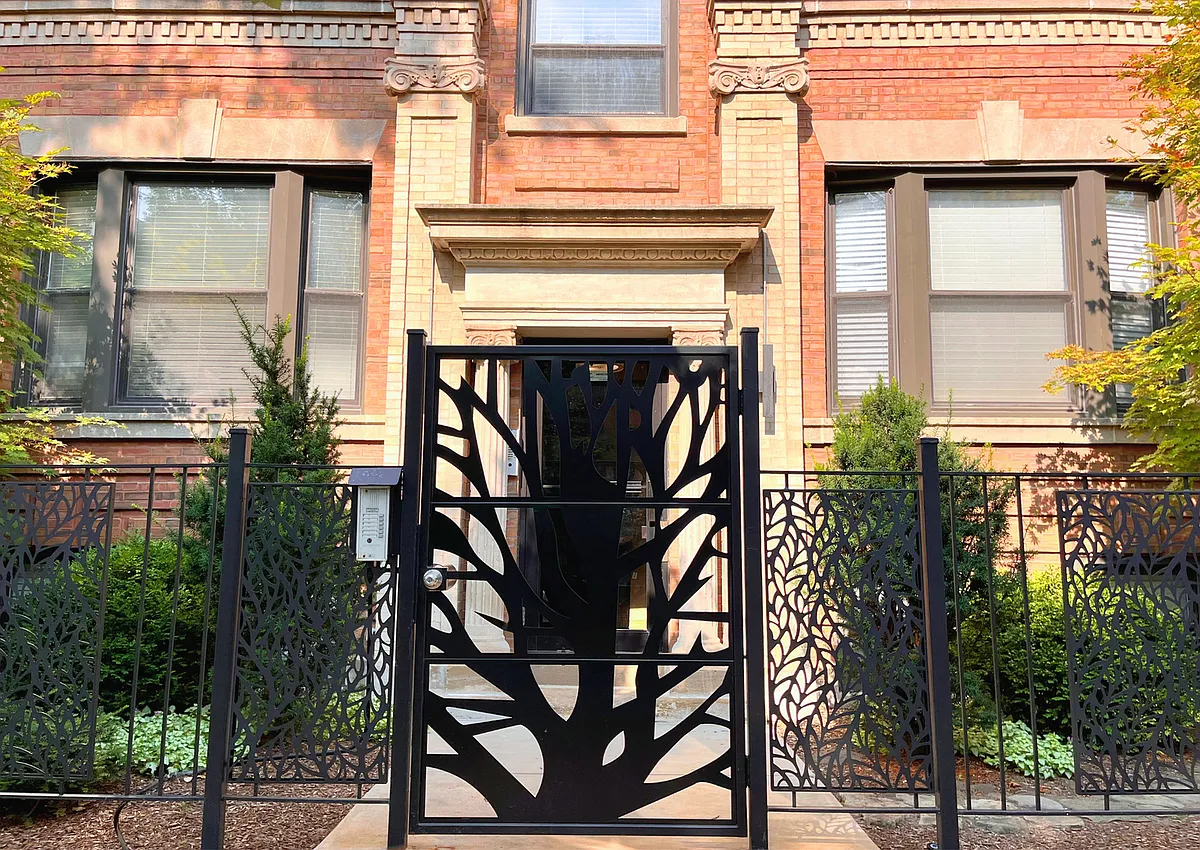 Building Photo - 4002 S Calumet Ave