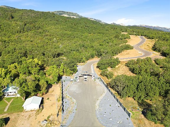 4th image of 2687 E Arrowleaf Ln