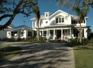 1890 9th St N, Naples, FL 34102