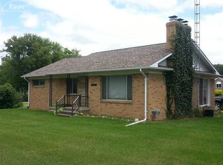 5404 N McKinley Rd, Flushing, MI 48433