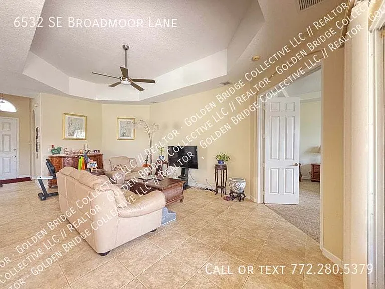 6532 SE Broadmoor Ln — Photo 3