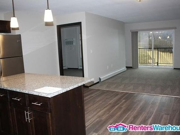 5th image of 300 Red Wing Ave S Unit 208