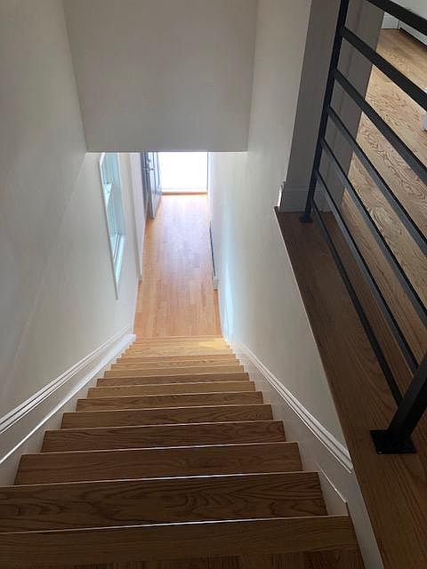 4058 Victory 1st fl