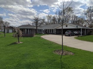 427 N Water St, Wapello, IA 52653