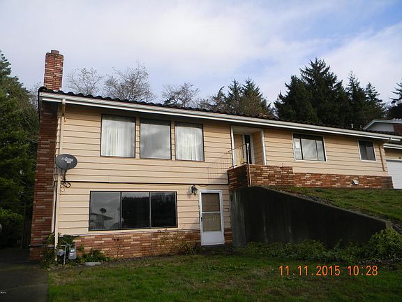 2nd image of 1019 SE 1st St