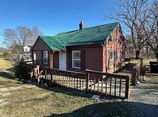 50 Trail Dr, Rocky Mount, VA 24151