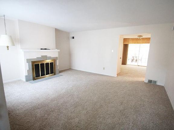 2nd image of 917 Broadview Blvd