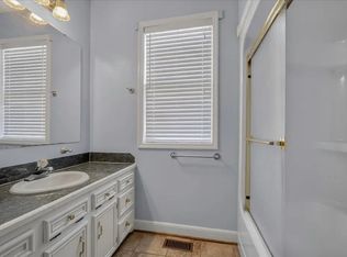 1032 Lynch Rd, Coward, SC 29530