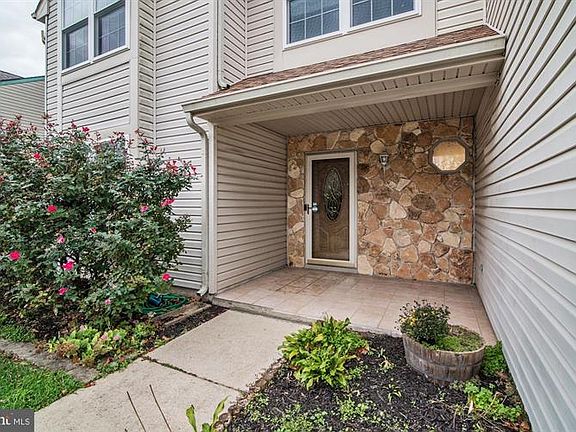 4th image of 119 Glasswycke Dr