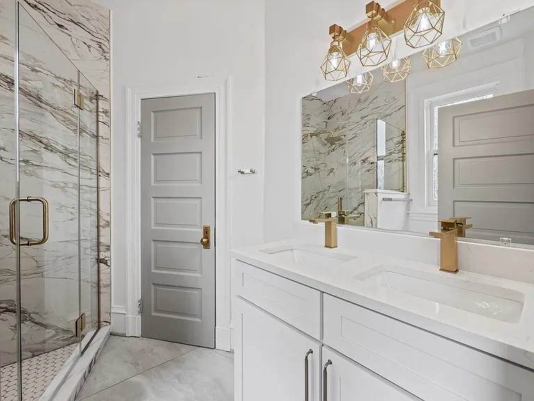 1202 Bolton St #3 — Photo 9