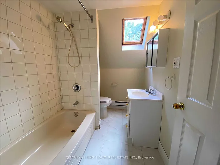 154 Sorauren Ave #3 — Photo 10