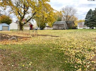 111 N Hawthorn St, Arco, MN 56113