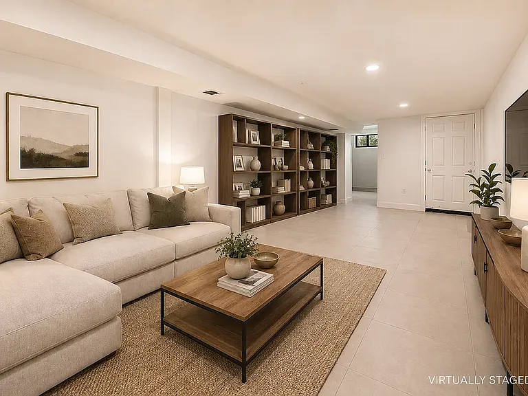 18-79 Linden St #1LL — Photo 6