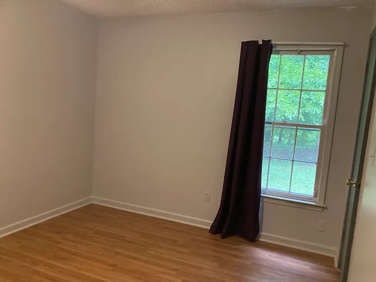 495 Holly Ridge Dr #B — Photo 8
