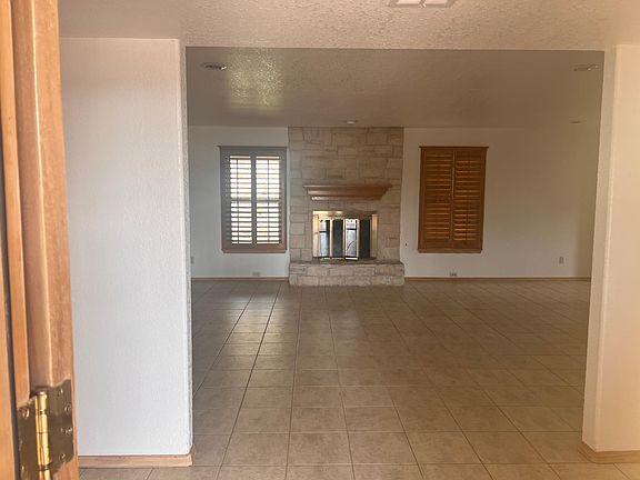 4th image of 6801 Orizaba Ave
