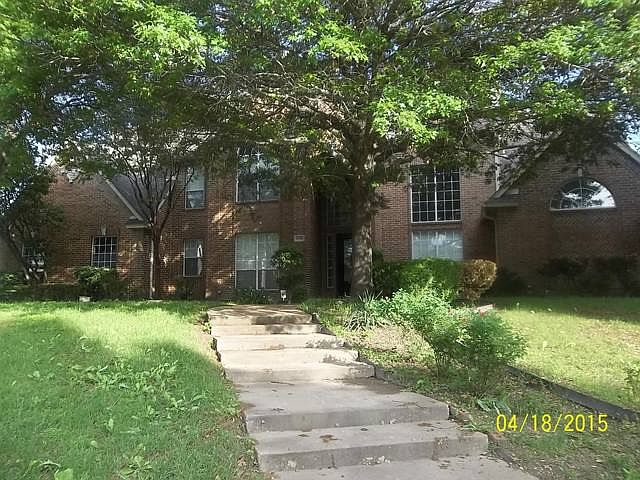 1st image of 1106 Bristol Cir
