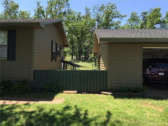2nd image of 25001 County Street 2640