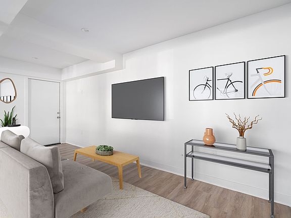 3rd image of 1535 Loma Ave #9