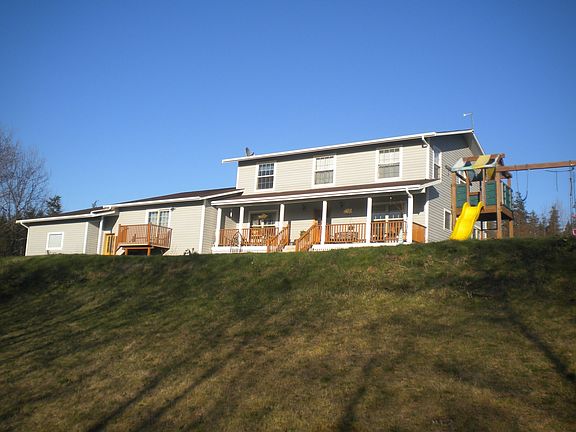 2nd image of 697 Majestic View Ln