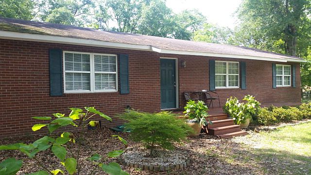1st image of 319 Sally Dr