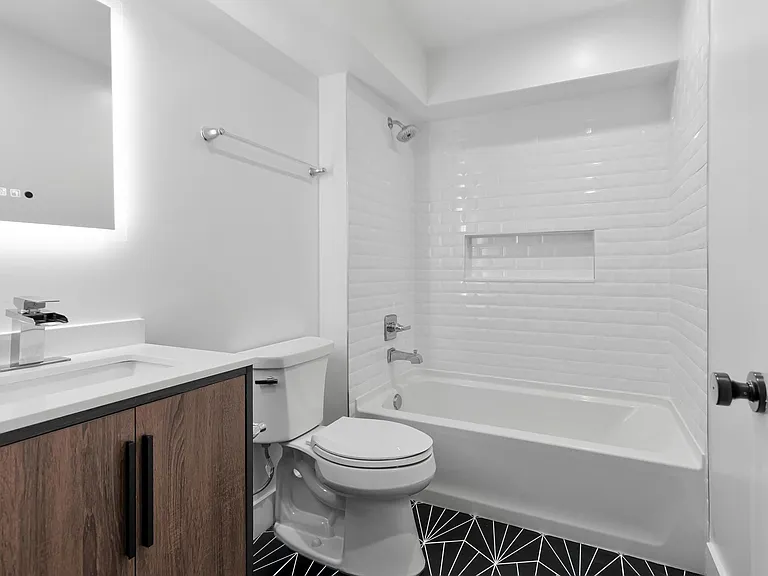 1118 Lamont St NW #1 — Photo 13