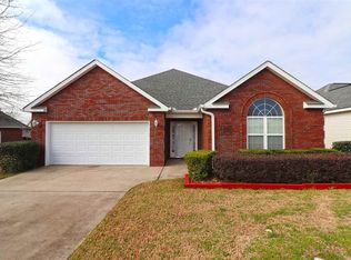 305 Lancaster Ln, Centerville, GA 31028