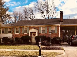 12209 Old Colony Dr, Upper Marlboro, MD 20772