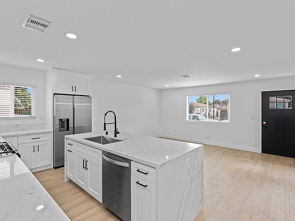 2nd image of 4722 68th St
