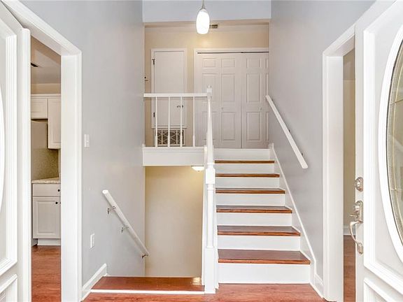 3rd image of 5181 Fairland Dr