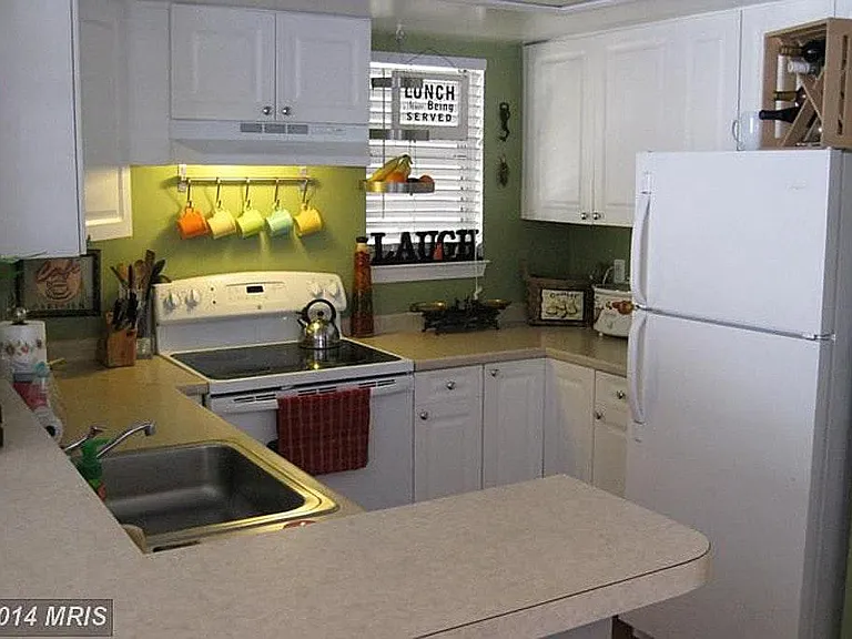 901 Hillside Lake Ter #609 — Photo 4