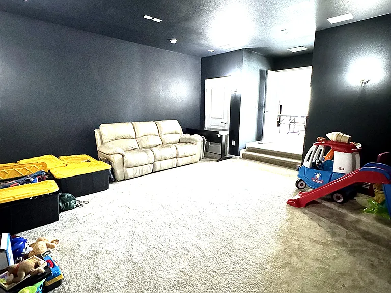 2509 Temple Dr — Photo 21