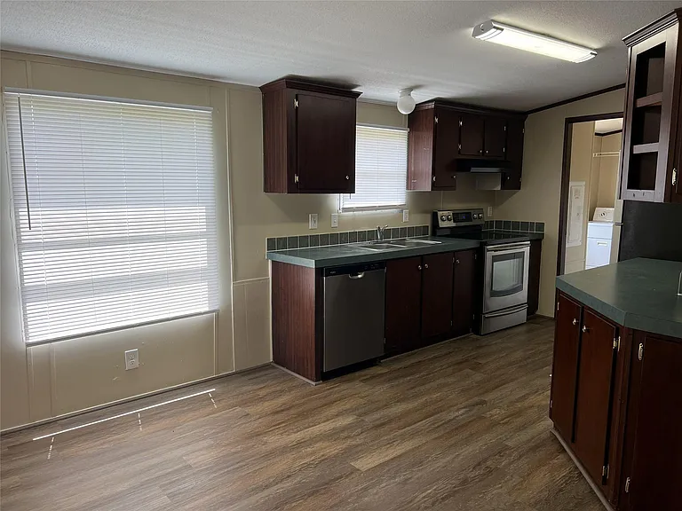 16524 Spring Rain Ct — Photo 8