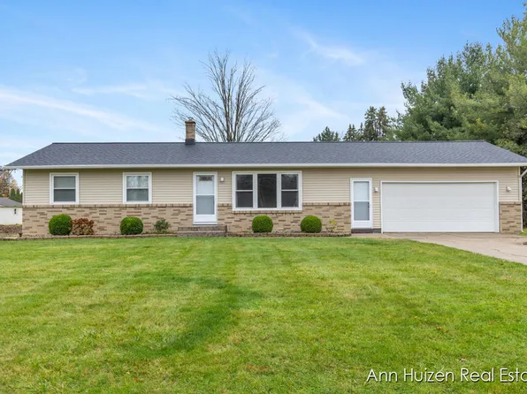 3820 Marlboro St NW, Grand Rapids, MI 49534
