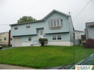 1096 Rudyard Dr, Perth Amboy, NJ 08861