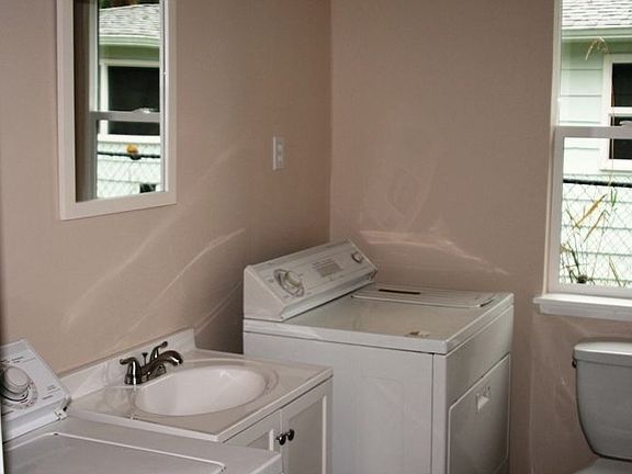 Laundry Room w/.25 batg