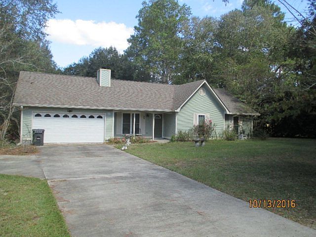 1st image of 3821 Honeysuckle Dr