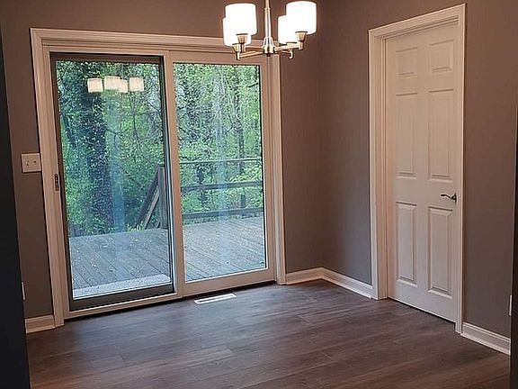 4th image of 5600 Dogwood Dr