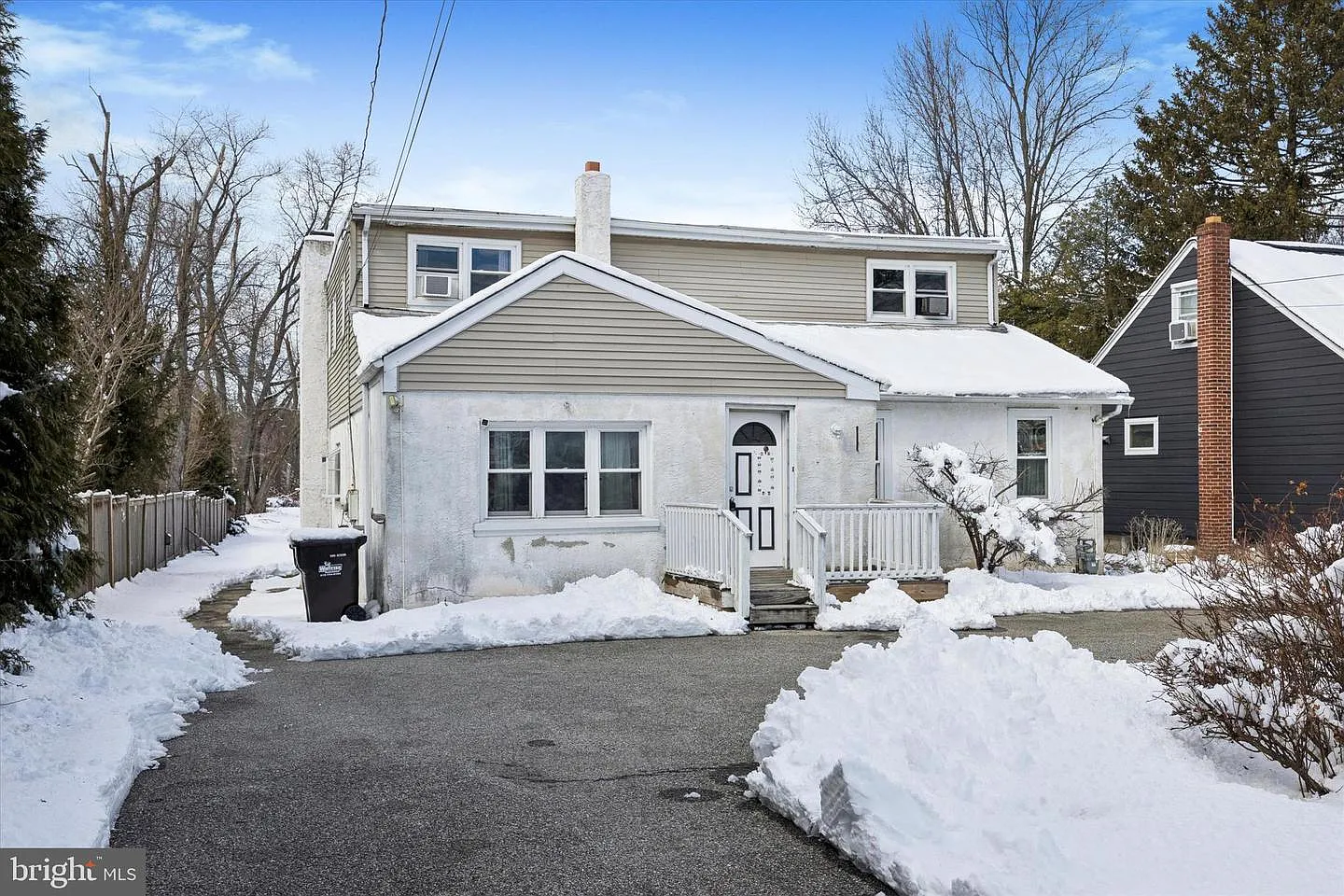 1051 Butler Pike photo 1