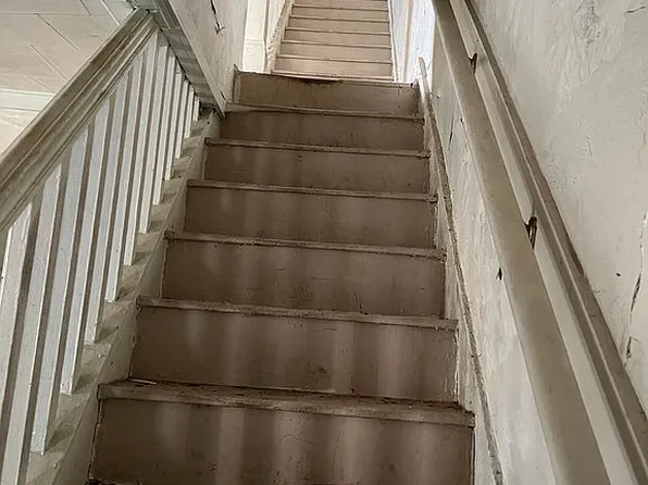 120 1st St, Marianna, PA 15345