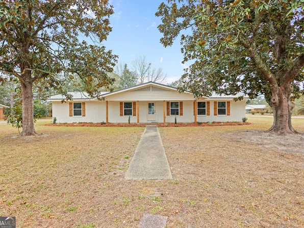 215 Glynn St, Jesup, GA 31545