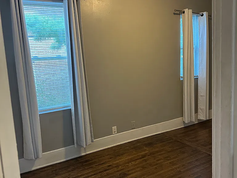 5638 W Higgins Ave #1 — Photo 14