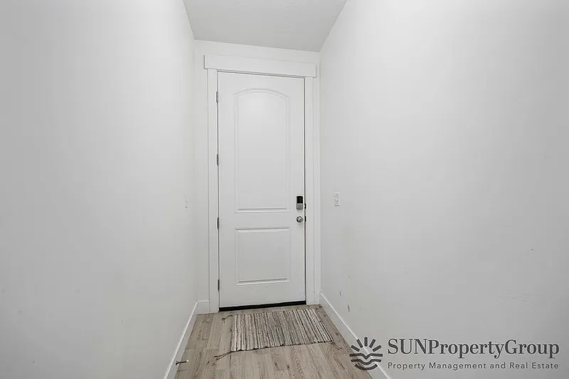 Single Private Room In Vineyard! — Photo 2