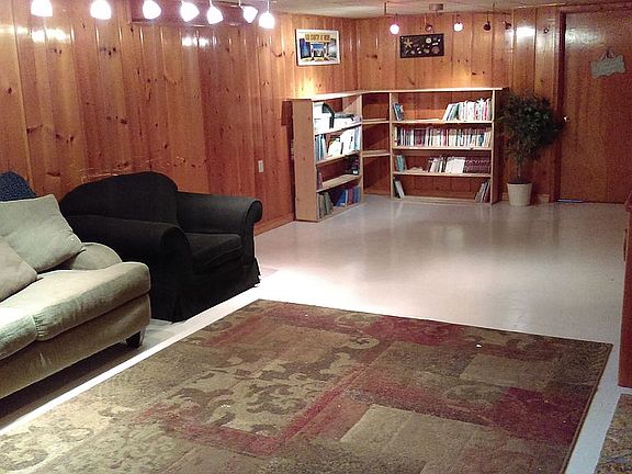 4th image of 14215 E Broadway Ave
