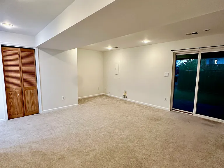 9242 Jessica Dr — Photo 5