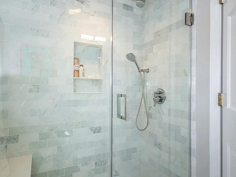 108 East St — Photo 12