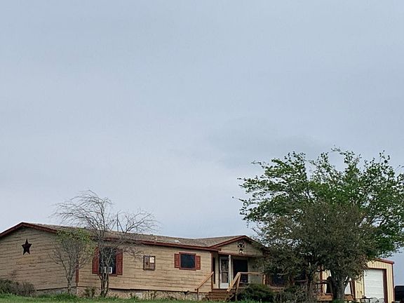3rd image of 200 County Road 458