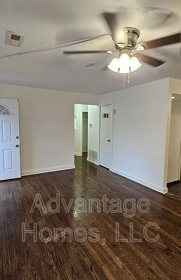 11410 Palmer Ave — Photo 14