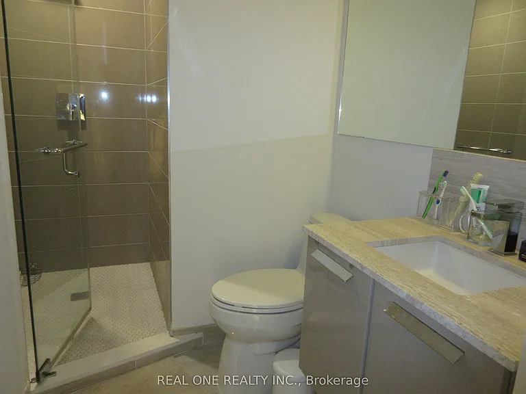 28 Wellesley St E #2207 — Photo 11